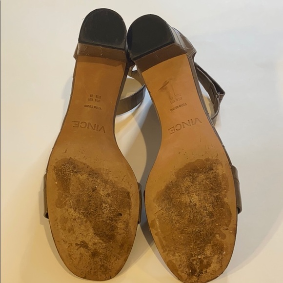 VINCE RITA CITY TAN SANDALS‎ IN PUMICE CROCODILE 10 - Picture 6 of 10